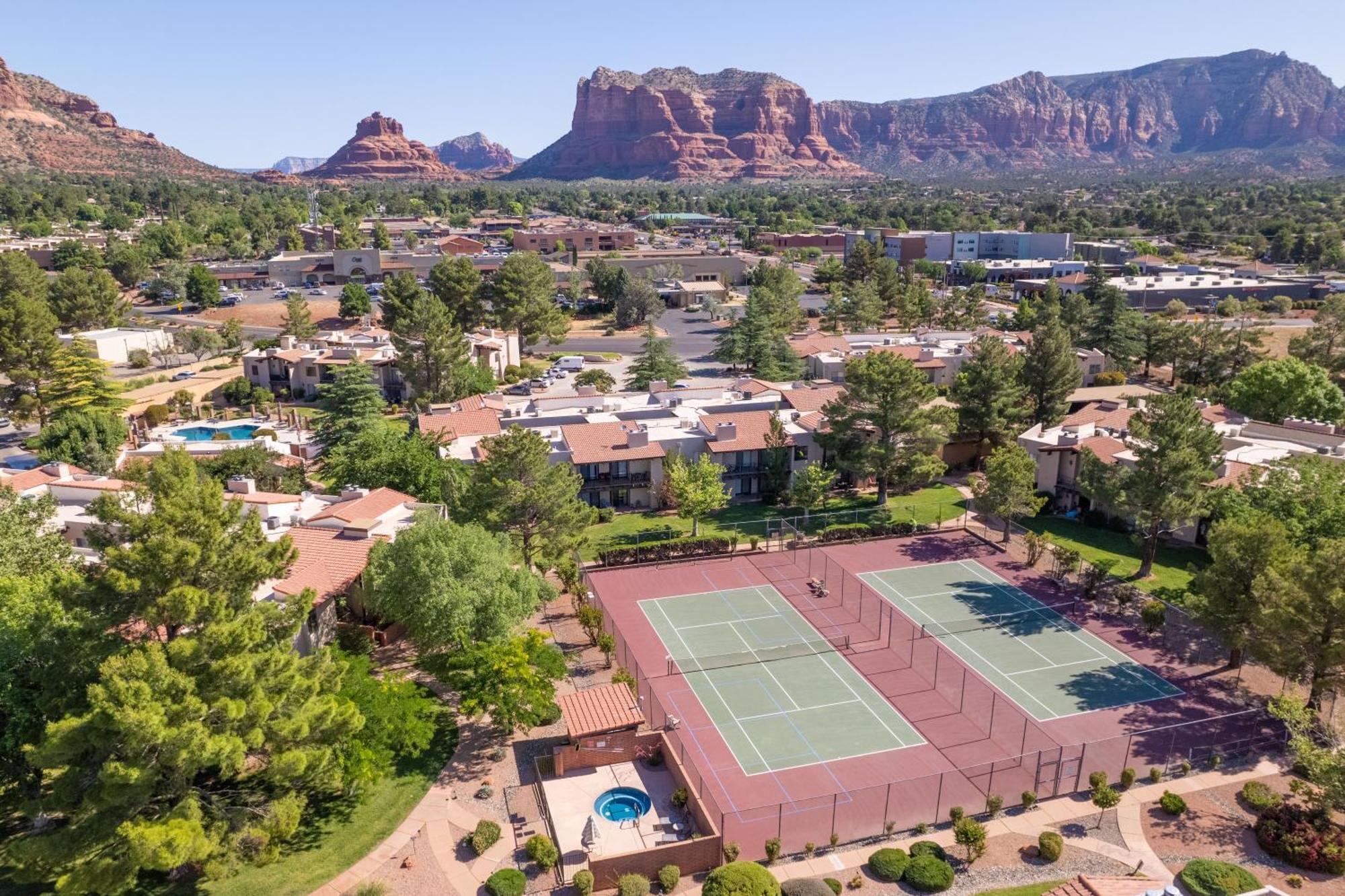 Cozy Sedona Retreat - Pool, Spa, Pickleball Bagian luar foto